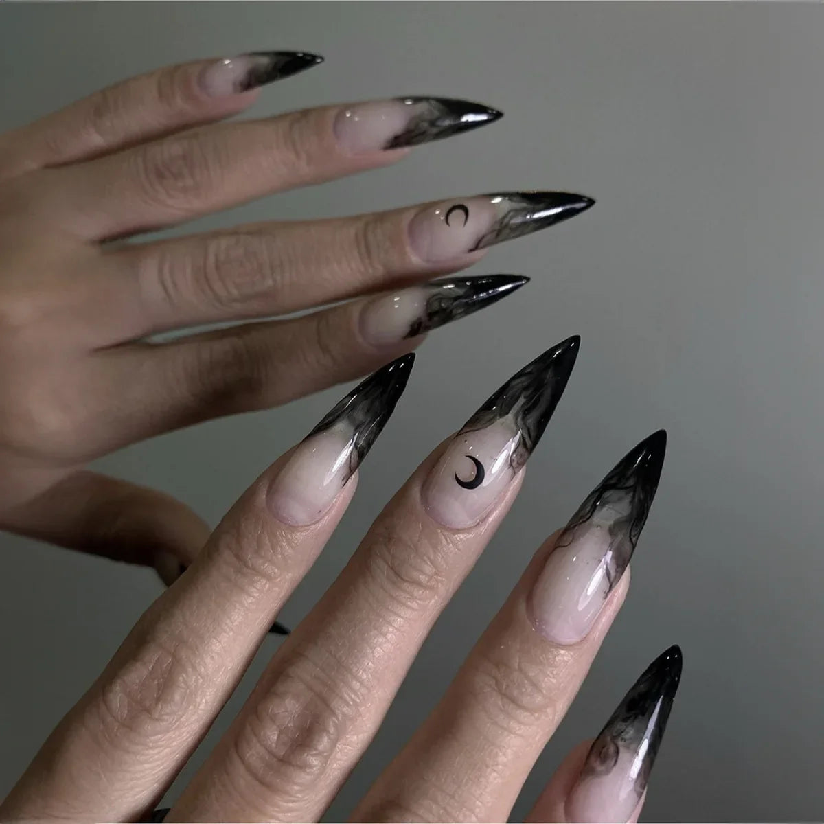 Hauntingly Chic Press-Ons for Halloween-4