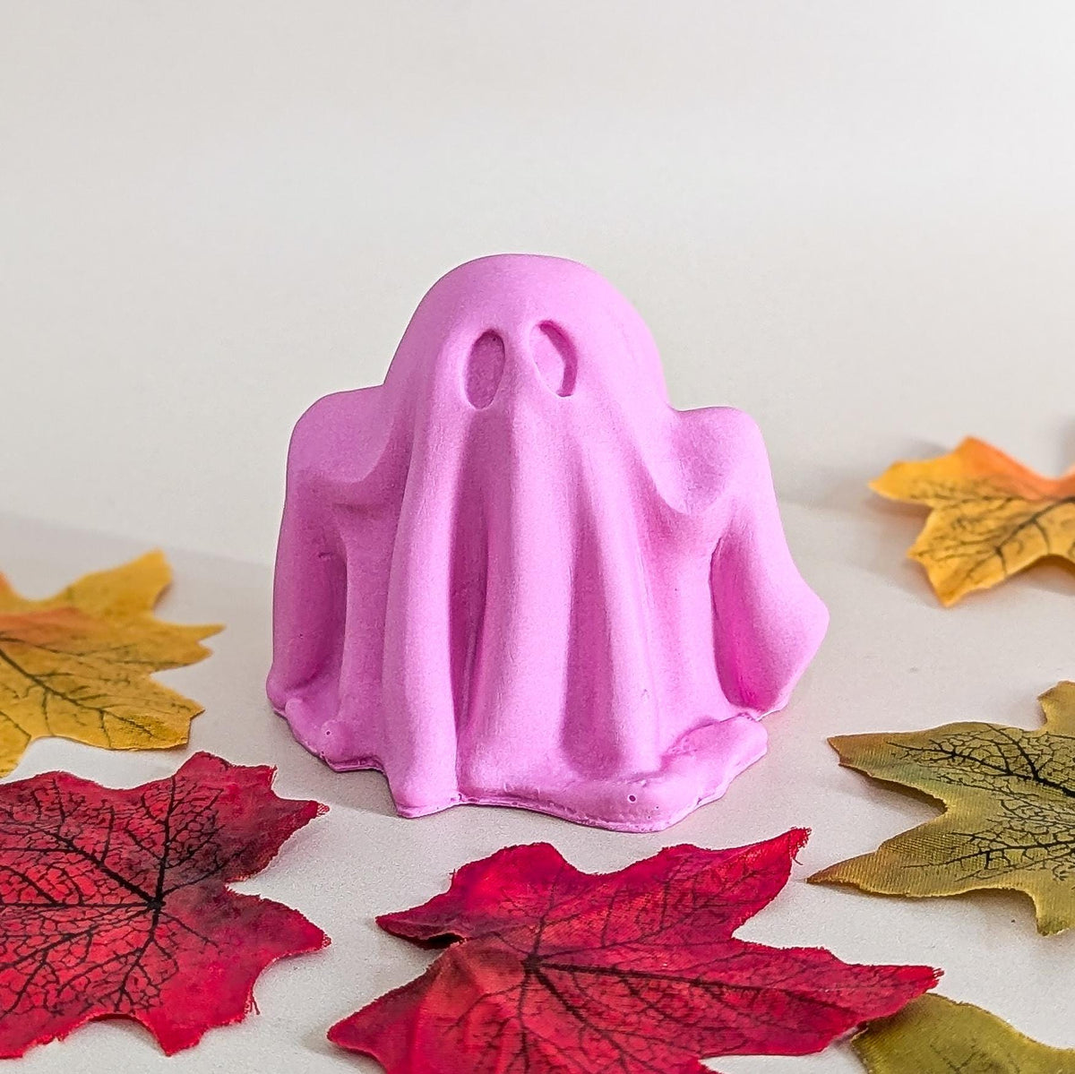 Ghost figurine for Haloween shelf decor, concrete style home decor autumn-3